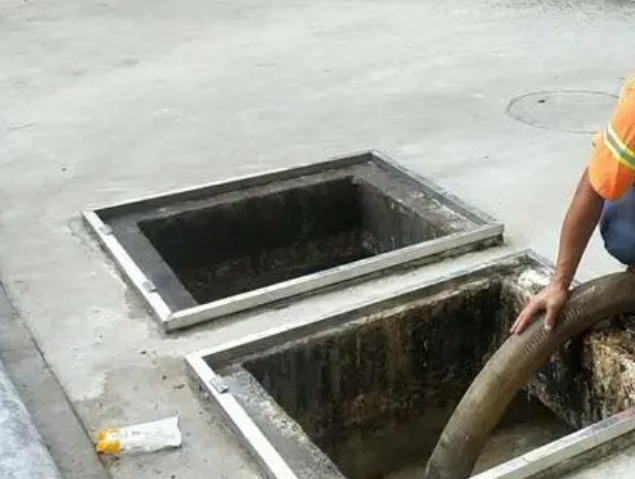 可克达拉化粪池清理